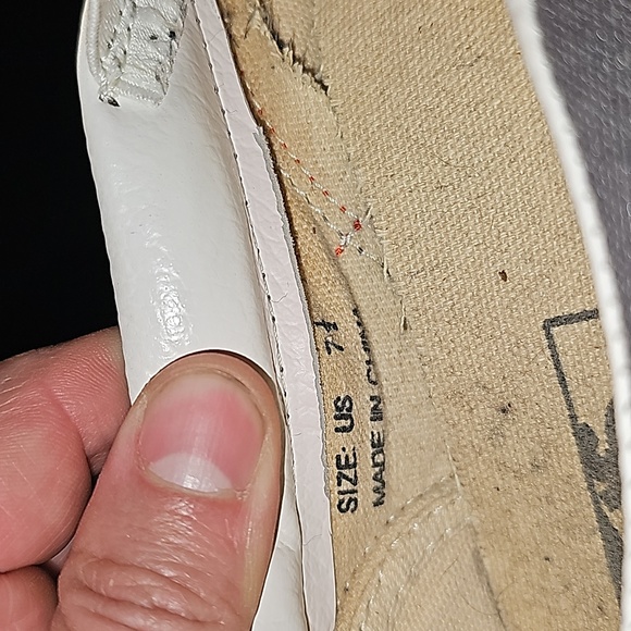 Vans - Picture 3 of 4